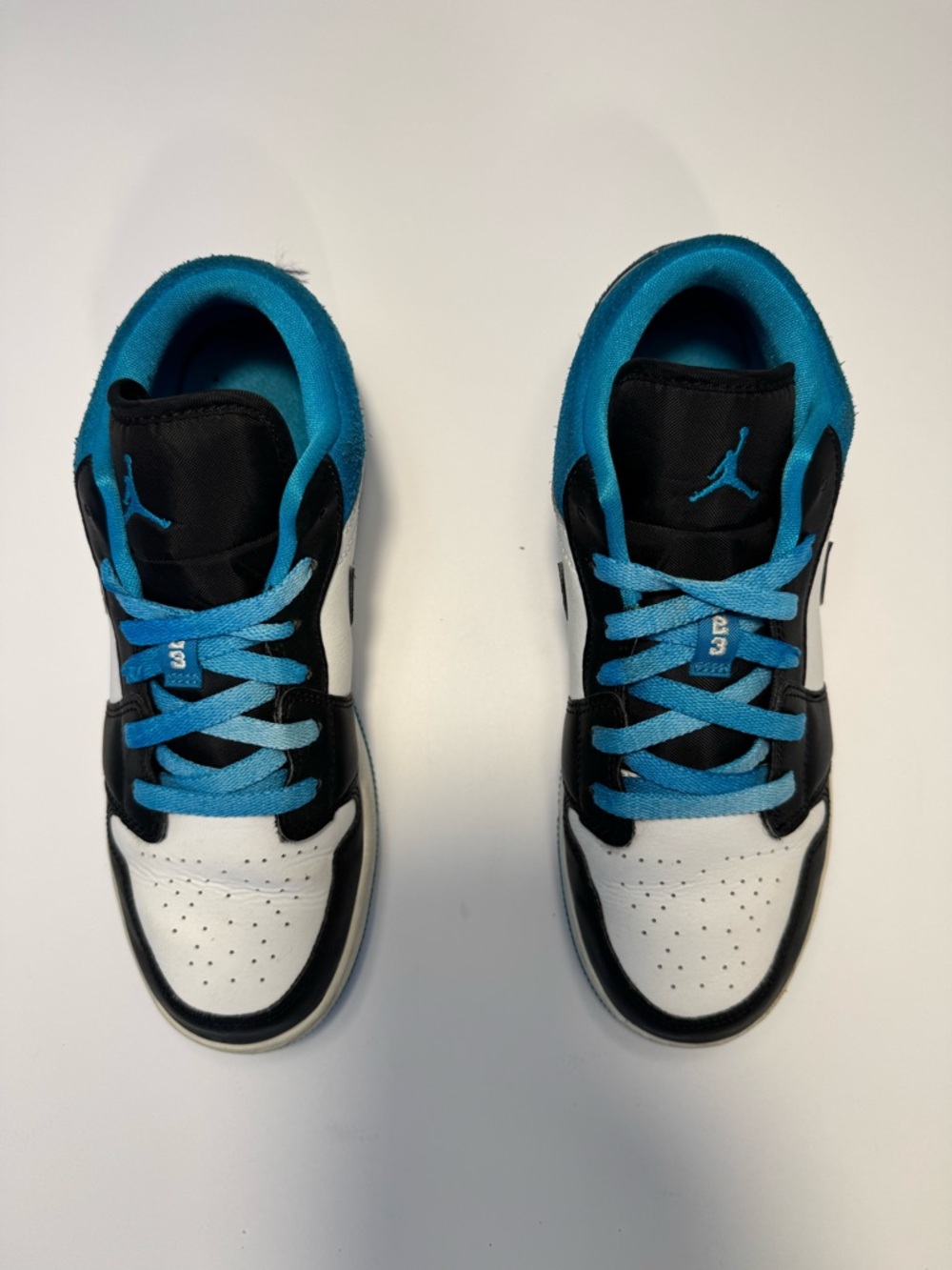 Air Jordan 1 Mid Laser Blue Black White CI1564-004 GS Size 6.5Y Youth